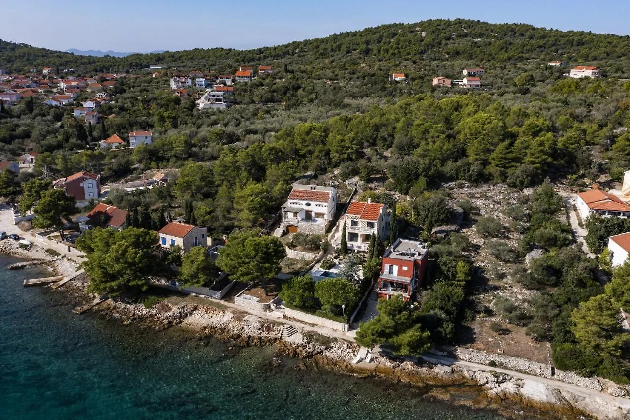 Karmen Adriatica Villa Kukljica