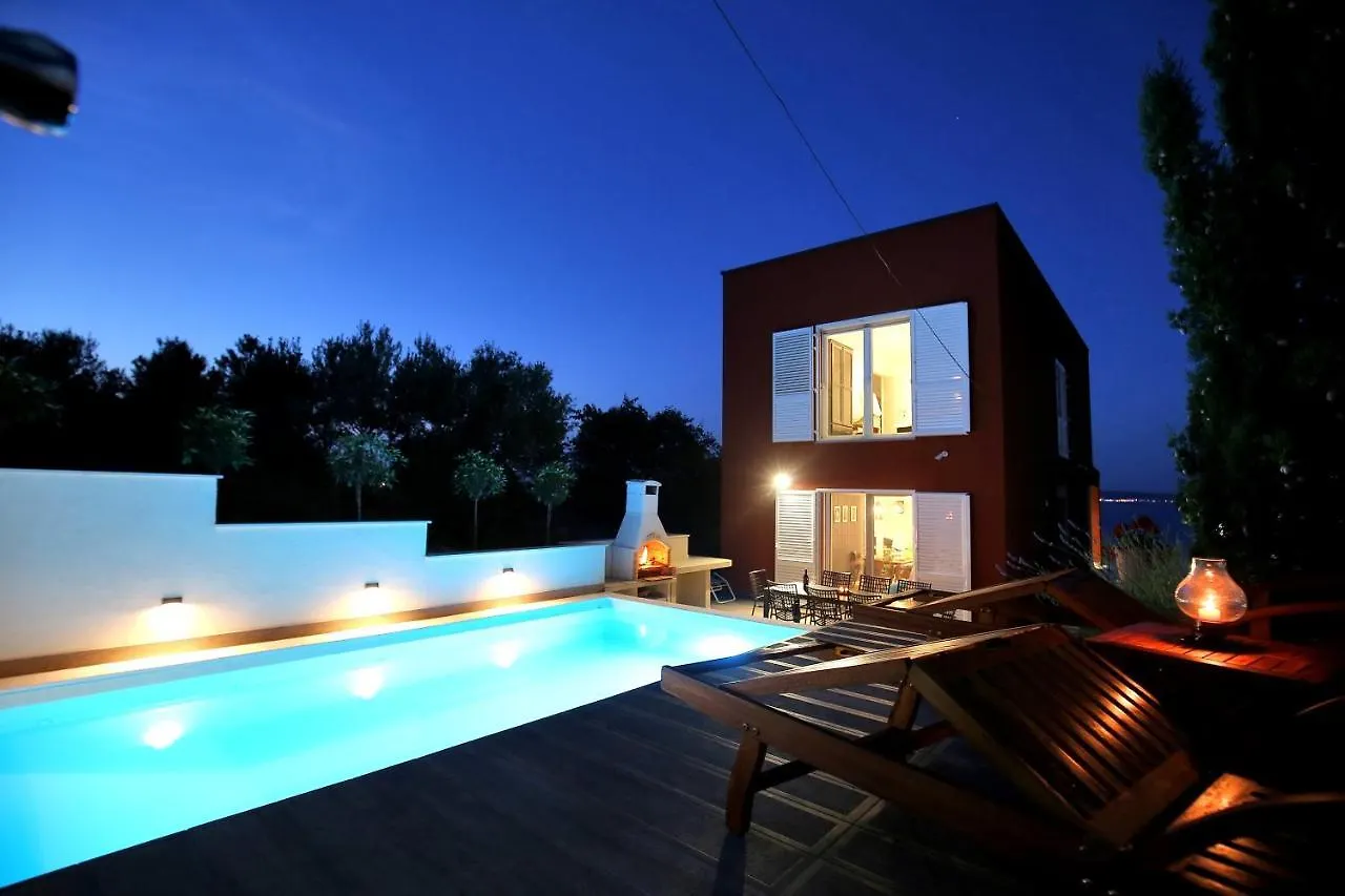Karmen Adriatica Villa Kukljica Croatia